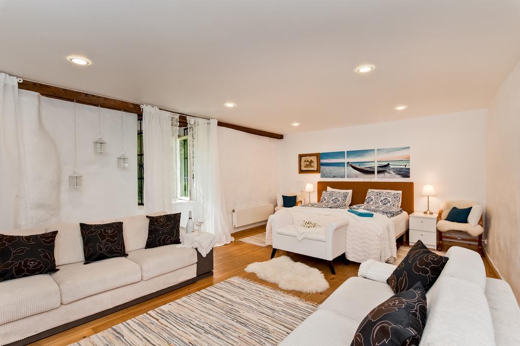 Old Town Central Apartment Ταλίν Εξωτερικό φωτογραφία